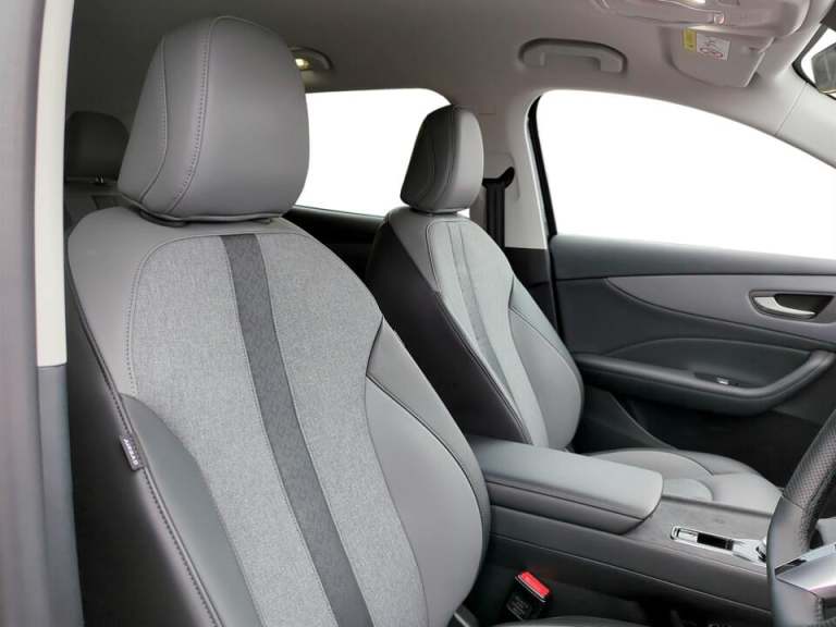 2025 MG MGS5 170kW Trophy EV Long Range 64kWh 5dr Auto HATCHBACK ELECTRIC Automatic