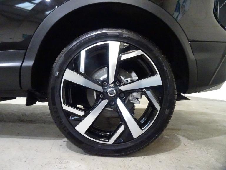 2019 Nissan Qashqai 1.3 DiG-T Tekna 5dr **LOW MILEAGE*ONLY 37000 MILES FROM NEW** HATCHBACK Petro...