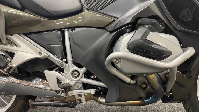 BMW R1250RT LE ** FULL LUGGAGE - ONE OWNER - JUNE 2026 MOT **