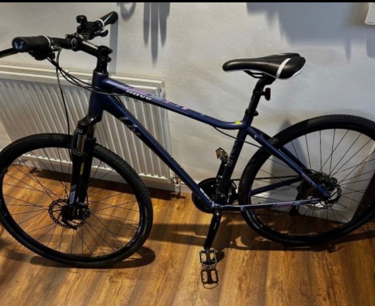 Giant road bike 