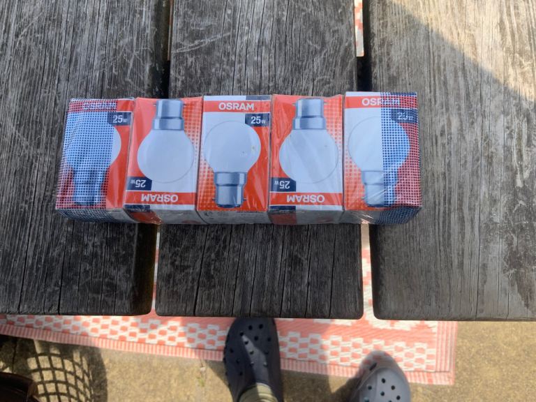 OSRAM 25W Light Bulbs 5 pack) – New, Boxed