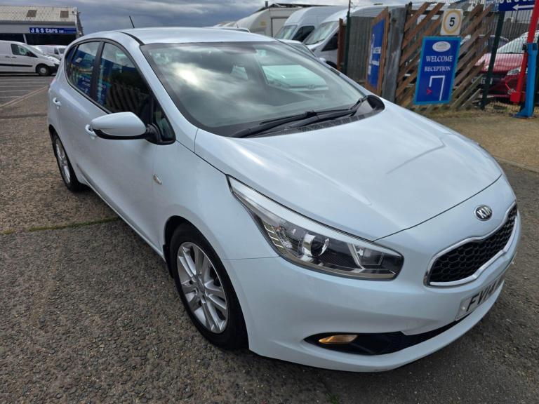  Kia Ceed 1.4 CRDi VR7 Euro 5 5dr Diesel Manual