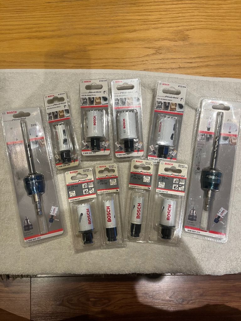 BOSCH POWER CHANGE PLUS COBALT HOLESAWS AND ARBOR PILOT 20 - 32mm X 10