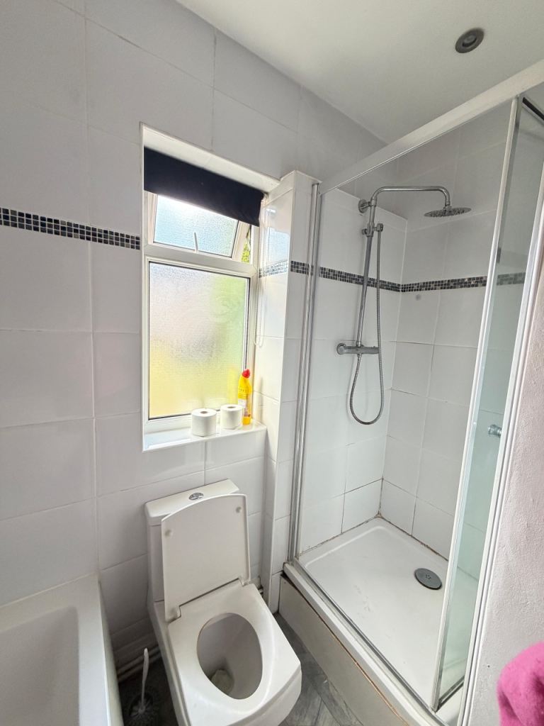2 bedroom terrace house, 1 bathroom