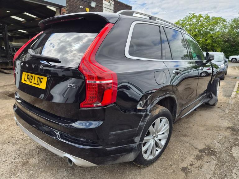 2019 VOLVO XC90 D5 PowerPulse Momentum Pro AWD Geartronic Damaged Salvage CAT N