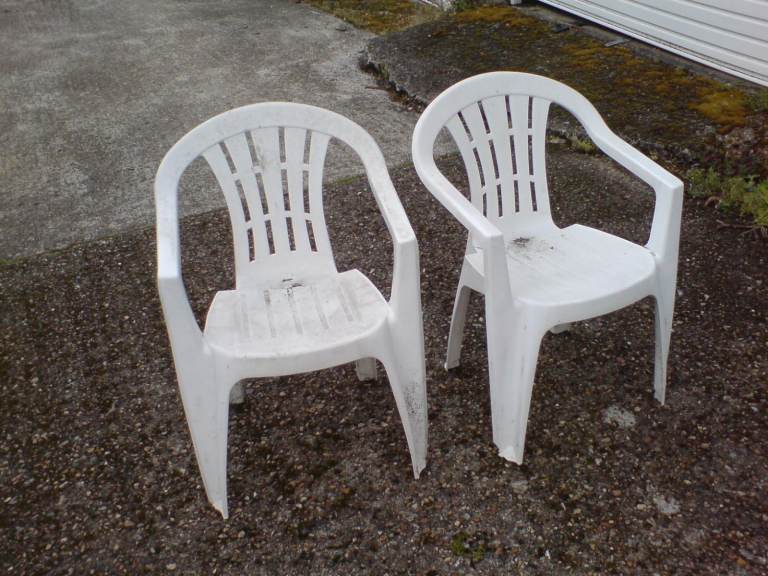 TWO WHITE PLASTIC GARDEN CHAIRS FOR £8