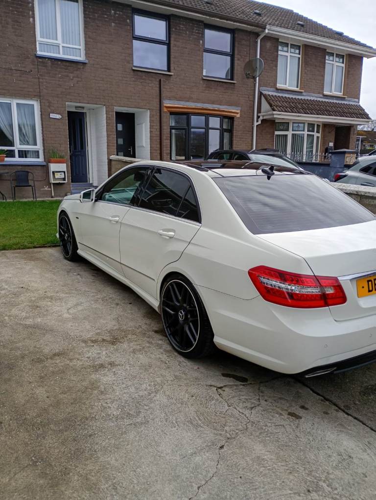 Mercedes-Benz, E CLASS 250 sport , Saloon, 2011, Semi-Auto, 2143 (cc), 4 doors