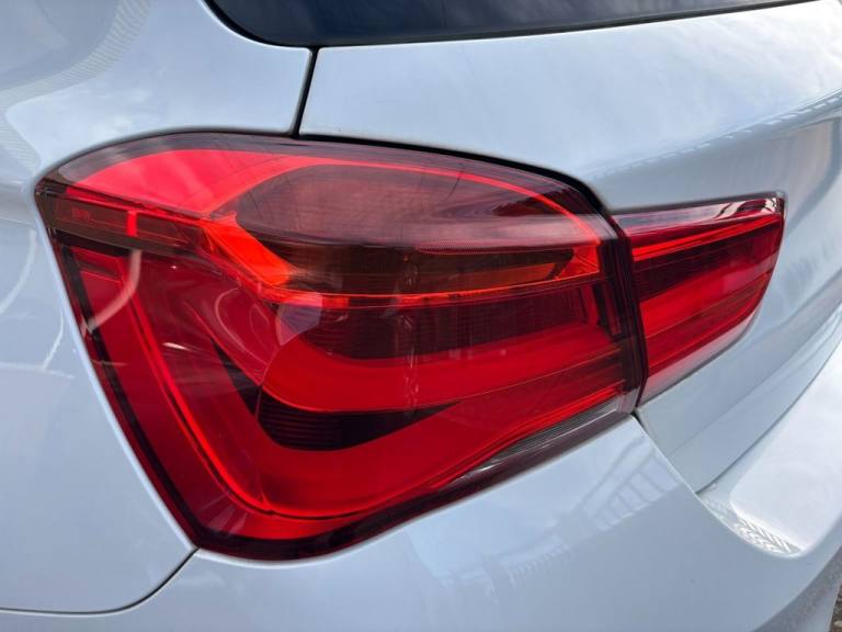 2015 BMW 1 Series 118i [1.5] M Sport 5dr Step Auto HATCHBACK PETROL Automatic