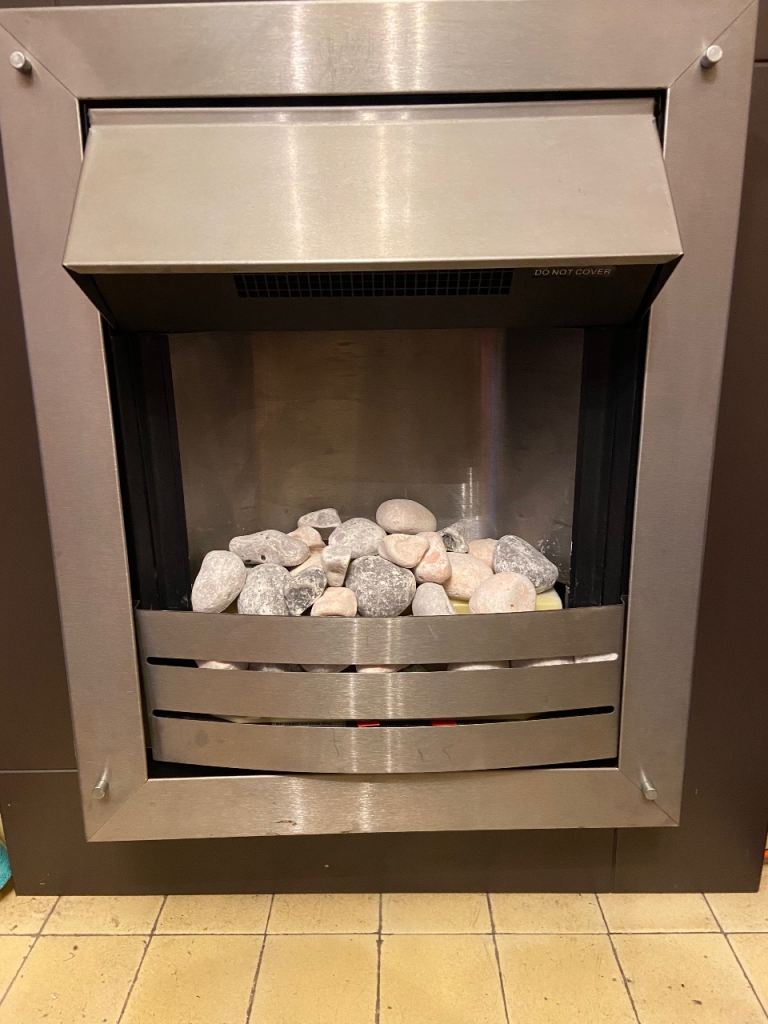 Electric fire place heater and surround