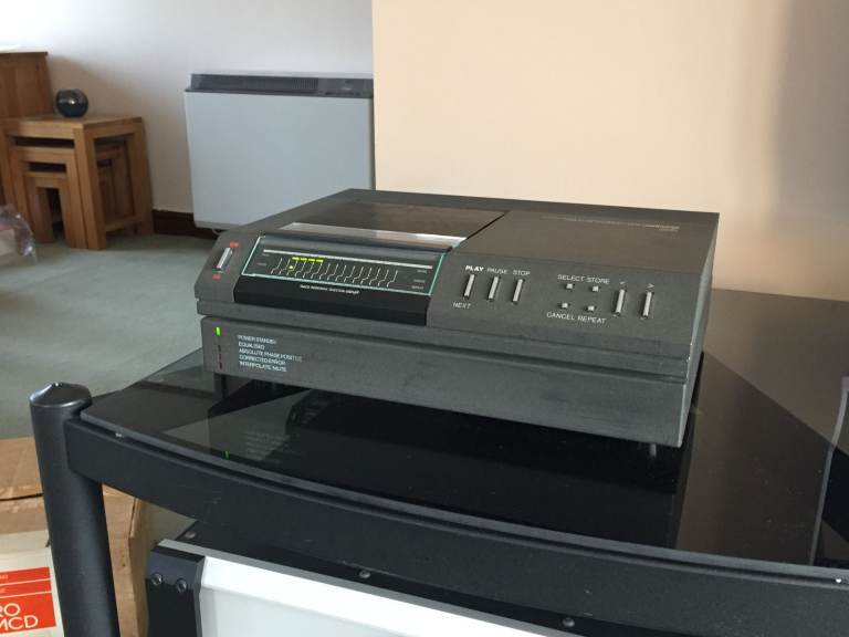 MERIDIAN Pro MCD PRO Compact Disc Player