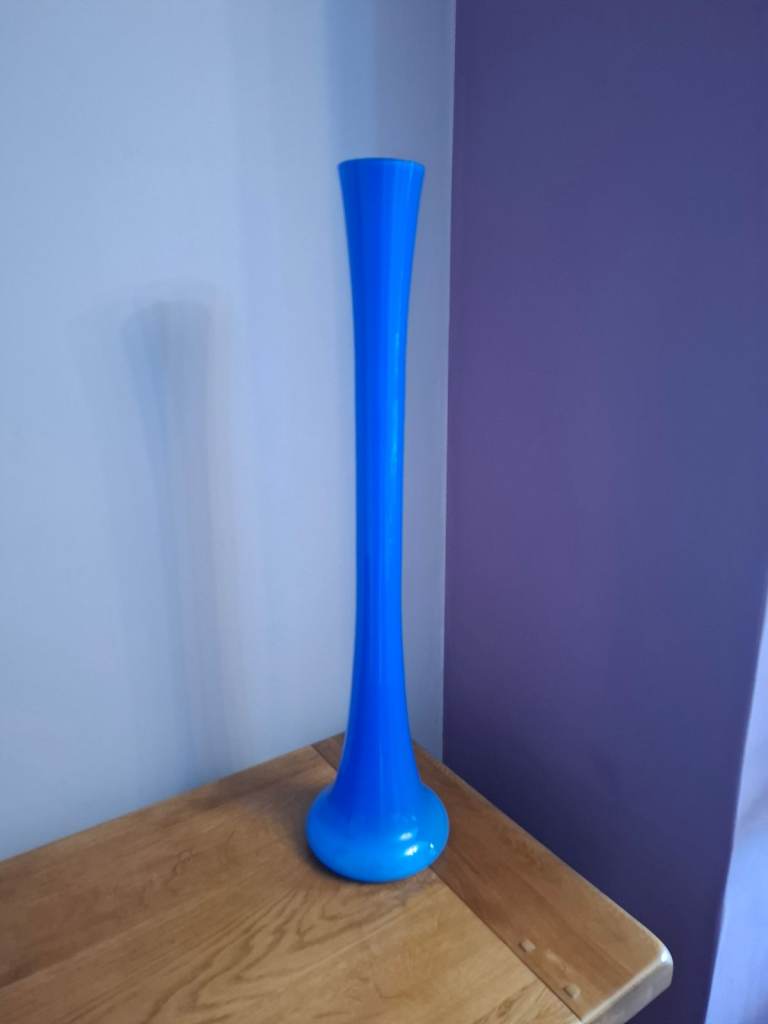 Tall Lily Vase 