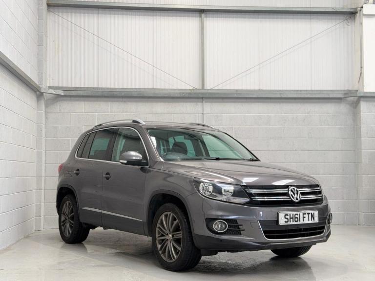 2011 Volkswagen Tiguan 2.0 TDi BlueMotion Tech Sport 5dr  ESTATE Diesel Manual