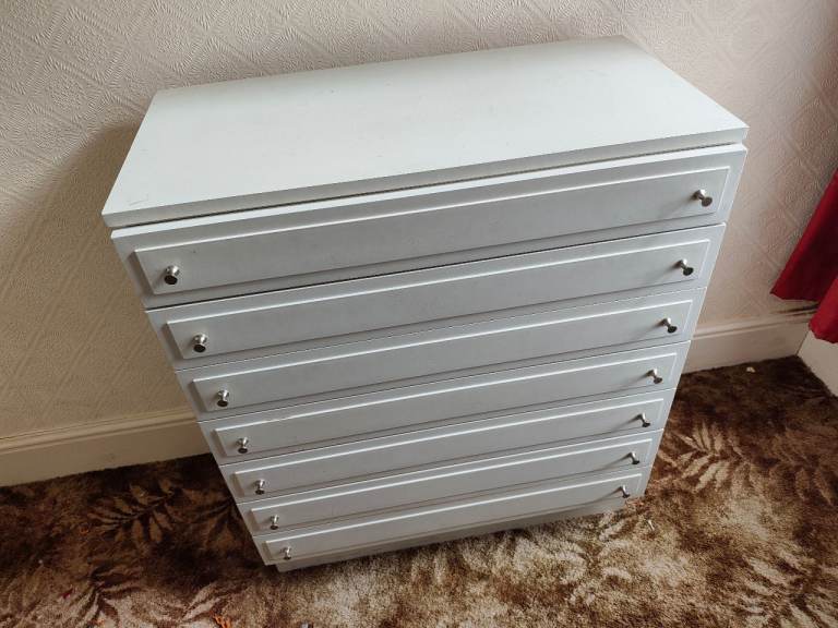 White Chest of 6 Drawers, Good Condition