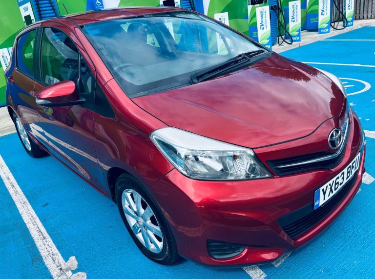 2013 Toyota Yaris 1.33 VVT-i TR 5dr HATCHBACK Petrol Manual