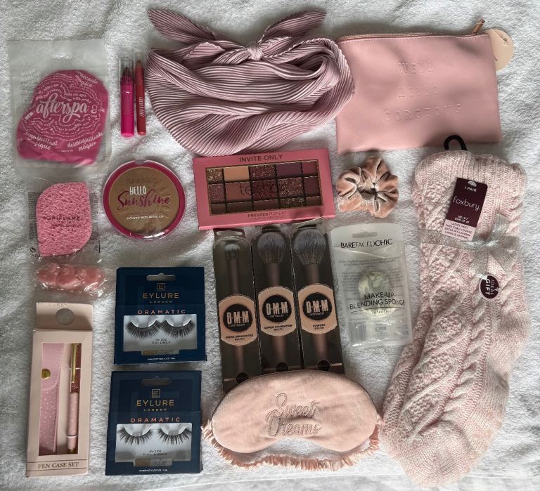 Pink Beauty Bundle (19 Products)