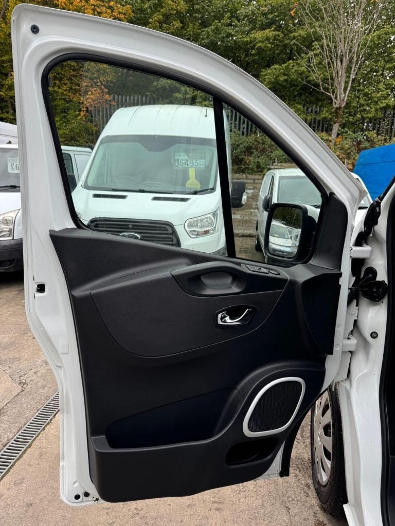 2018 Vauxhall Vivaro 1.6 CDTi 2900 Sportive Panel Van 5dr Diesel Manual L2 H1 Euro 6 (120 ps) PAN...