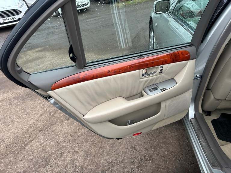 LEXUS LS 4.3 430 2002