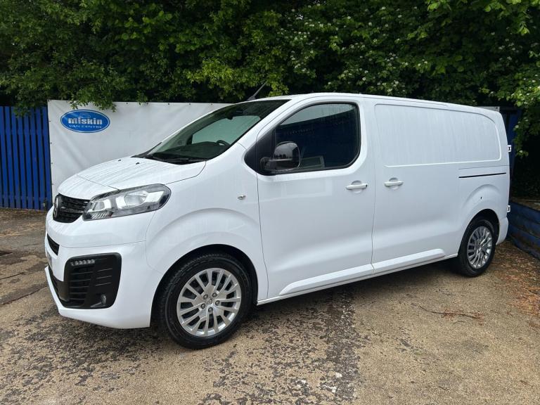 2023 Vauxhall Vivaro 2700 1.5d 120PS Pro H1 Van PANEL VAN Diesel Manual