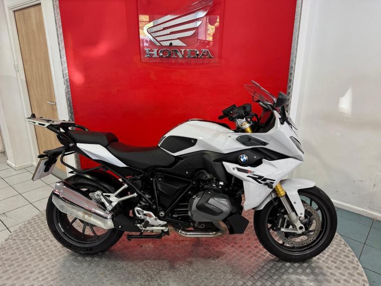 2023 '23; BMW R1250RS SE