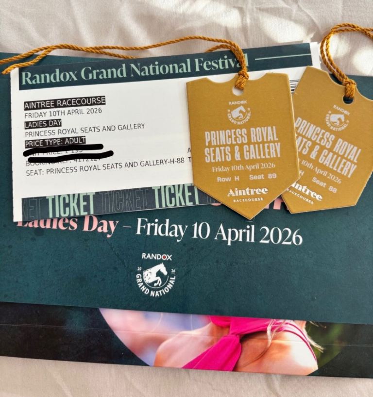 Aintree ladies day tickets 10th April