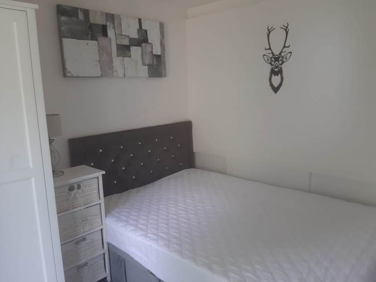 G8 Properties are pleased to offer this 1 Bed Ground Floor Flat in Wanstead Park