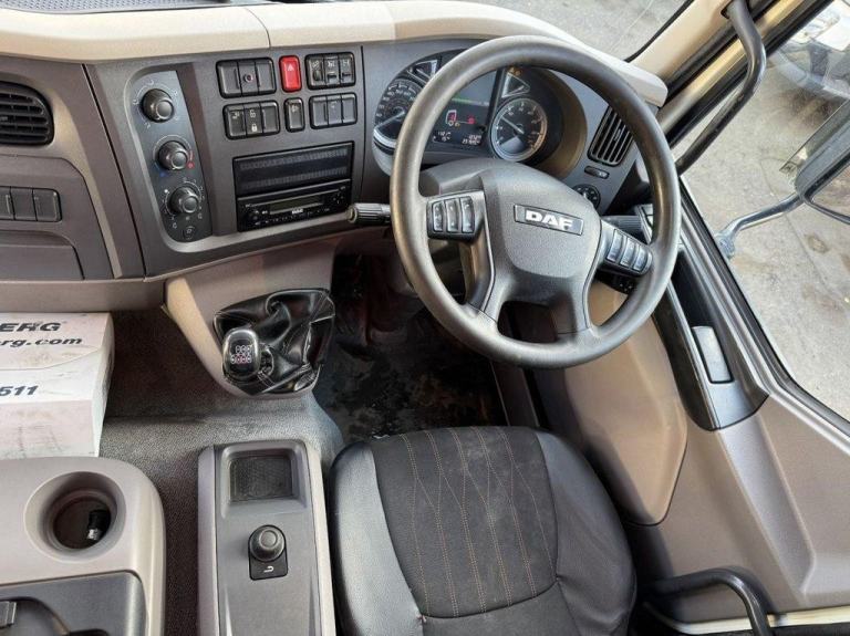 2021 DAF LF-260 SKIP LOADER