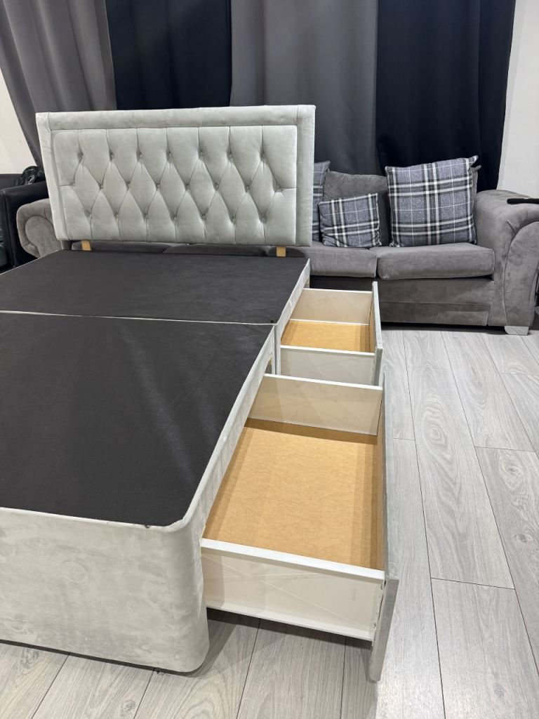 Double bed with 4 drawers, Like New