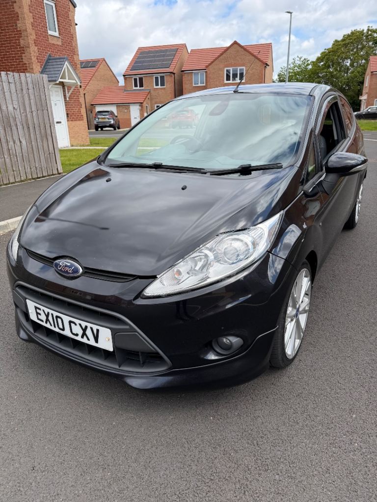 2010 Ford Fiesta Zetec S 1.6 Petrol 11 Months Mot Low Miles Full Service Excellent Condition Car