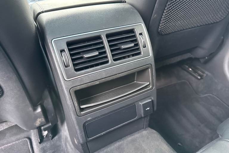 2023 Jaguar F-Pace 2.0 D200 MHEV R-Dynamic Black Auto AWD Euro 6 (s/s) 5dr SUV DIESEL Automatic