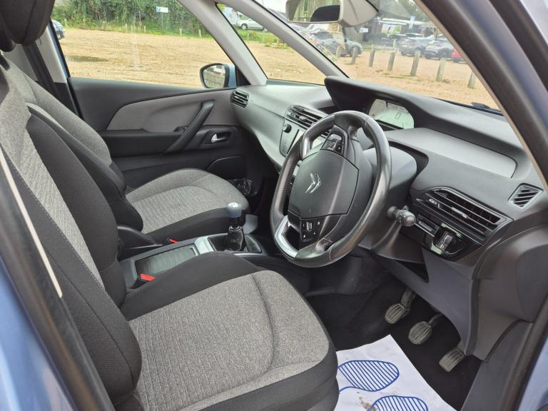 2016 Citroen C4 Picasso BLUEHDI SELECTION 5-Door Diesel