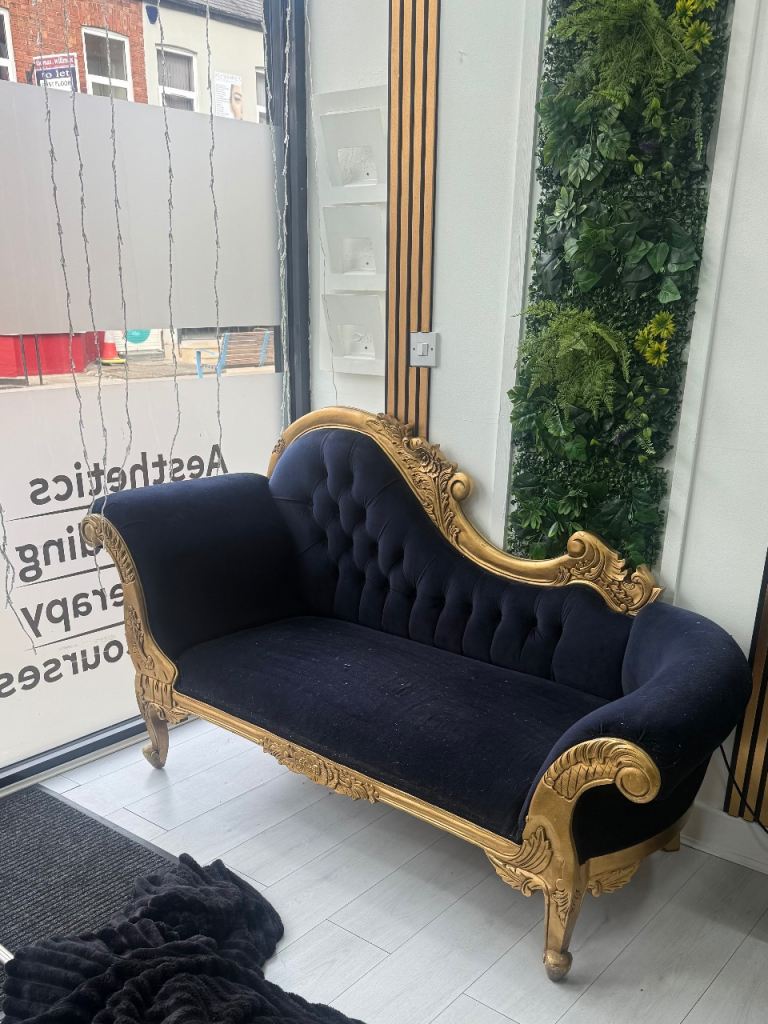 ON HOLD!! Chaise Lounge 