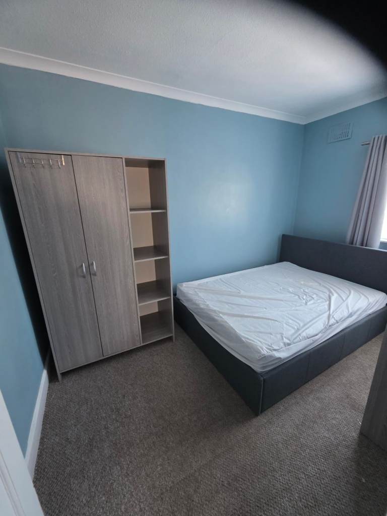 Double room all bills inc