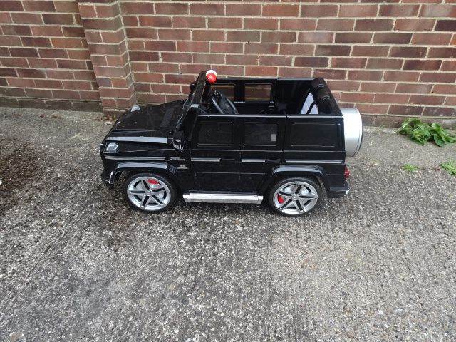 Black electric Mercedes G-Wagon – Fair Condition