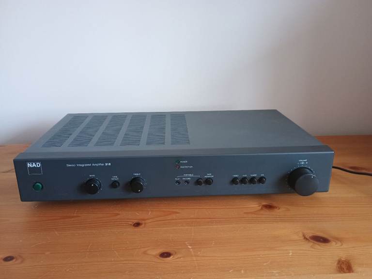 NAD Stereo Integrated Amplifier C310 – Grey, Good Working Order