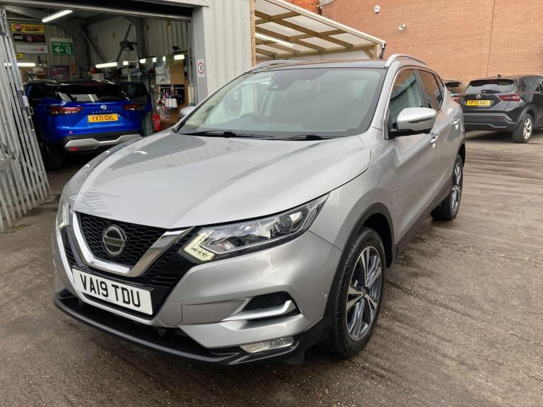 2019 Nissan Qashqai 1.3 DiG-T N-Connecta 5dr HATCHBACK PETROL Manual