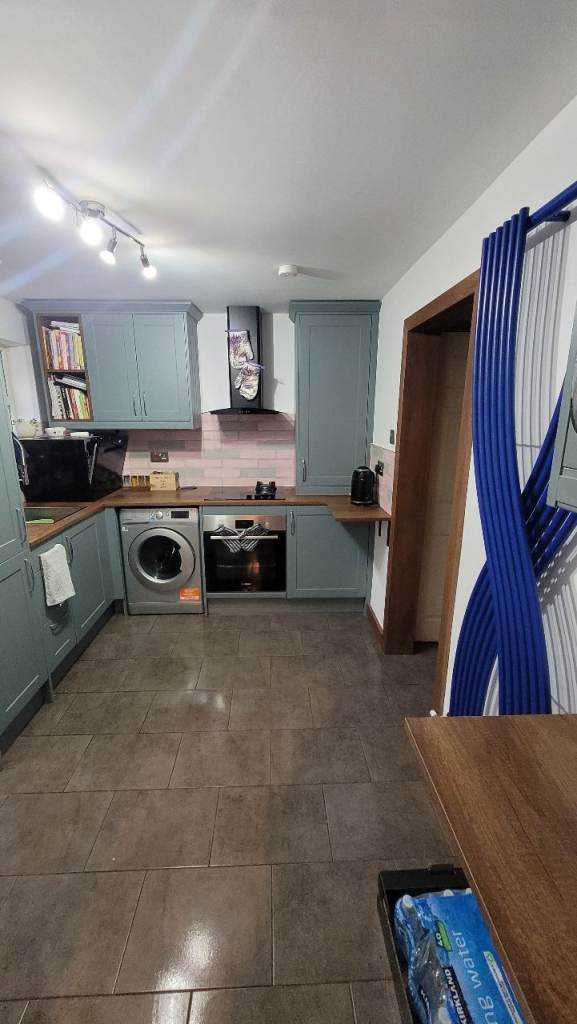 Huge room (NP199HZ)in place where you can relax 