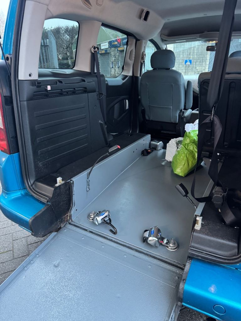 Citroen, BERLINGO MULTISPACE, MPV, 2013, Semi-Auto, 1560 (cc), 5 doors