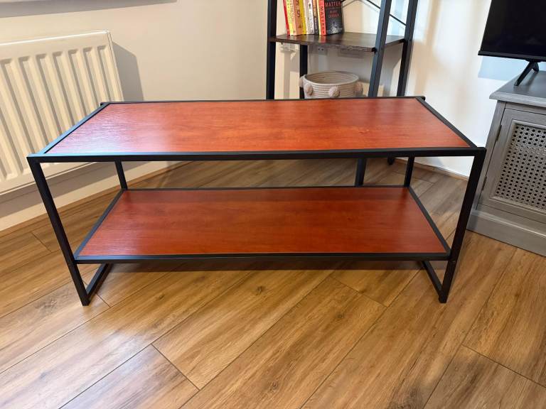 TV Stand / Coffee Table – £30 (Collection Only, Lofthouse)