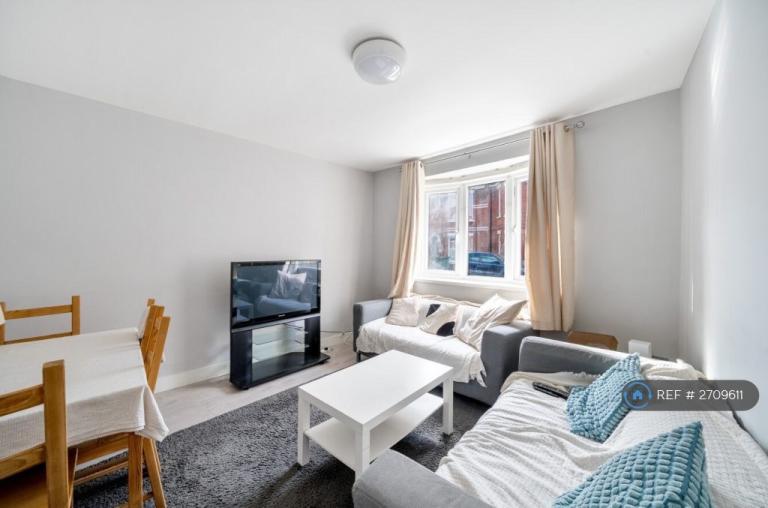 5 bedroom house in Thackeray Road, Southampton, SO17 (5 bed) (#2709611)