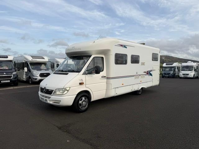2006 GEIST PHANTOM 4 BERTH AUTOMATIC MOTORHOME