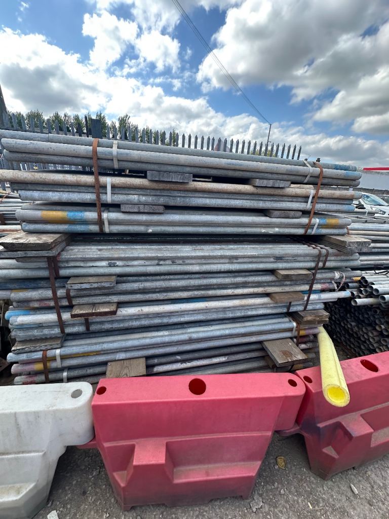 10FT SCAFFOLDING TUBE / 3M GALVANISED SCAFFOLD POLES NOTTINGHAM