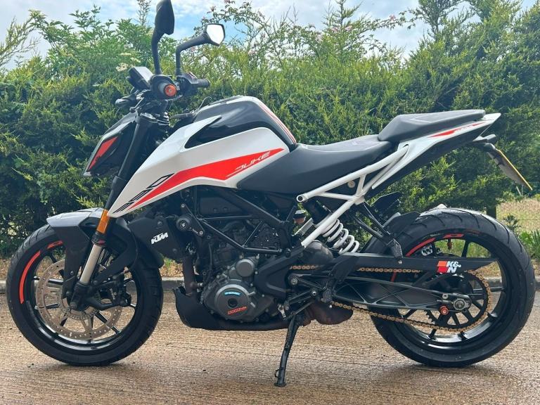 2021 21 KTM 390 DUKE Naked Euro 5 Duke 390  9109 Miles