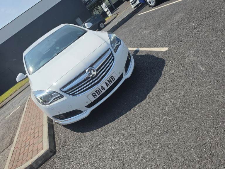 Vauxhall, INSIGNIA, Hatchback, 2015, Manual, 1956 (cc), 5 doors