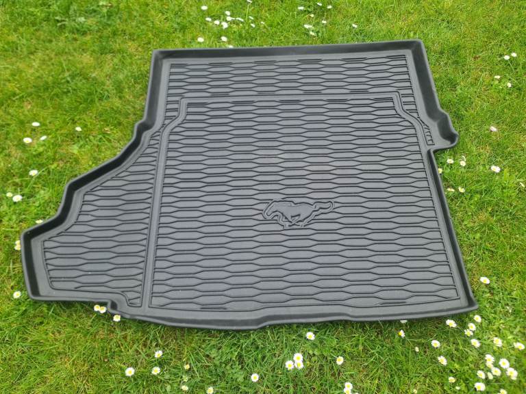FORD MUSTANG GT BOOT LINER
