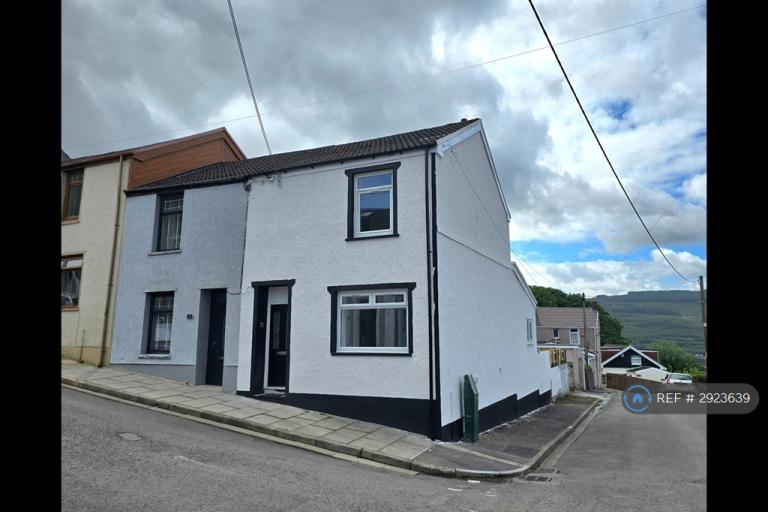 2 bedroom house in Daniel St, Aberdare, CF44 (2 bed) (#2923639)