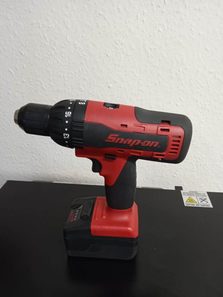 Drill 18v body & battery 