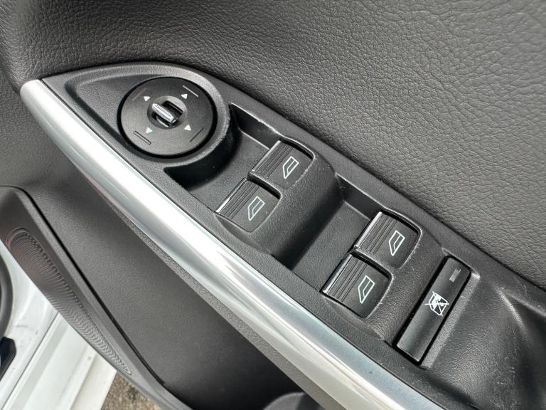 2013 Ford Focus 2.0T EcoBoost ST-2 Euro 5 (s/s) 5dr HATCHBACK Petrol Manual