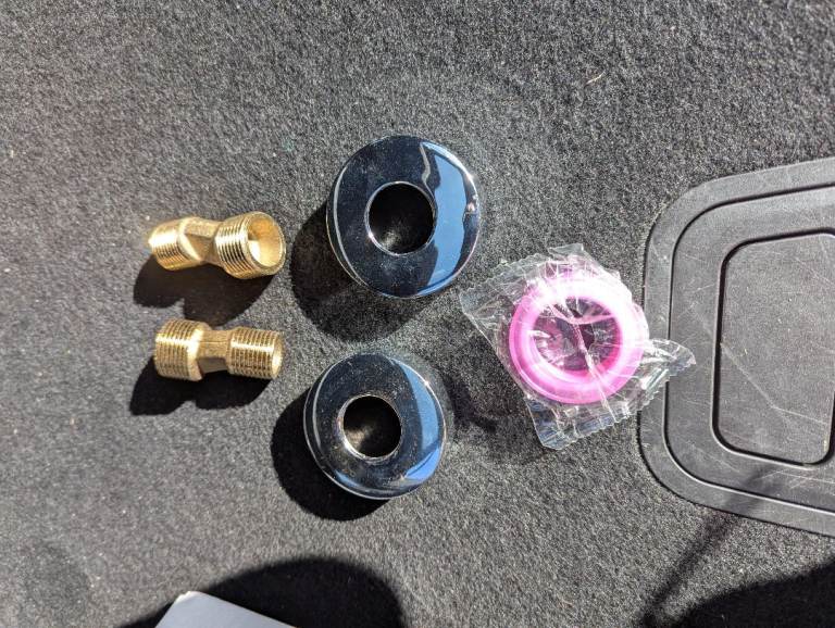 New kitchen mixer tap