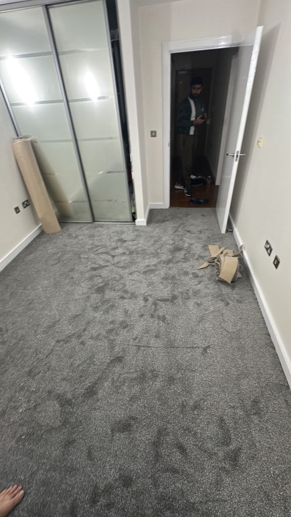 carpets Fitter