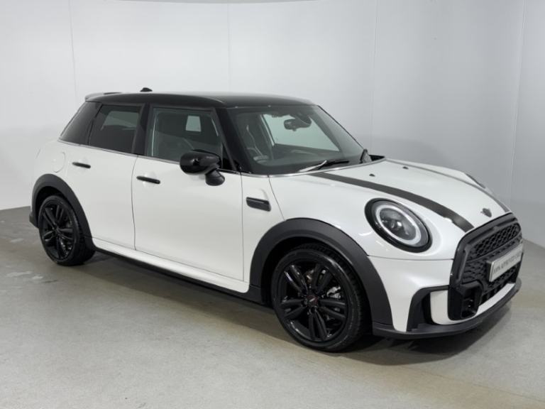 MINI HATCHBACK 1.5 Cooper Sport Premium 5dr Auto